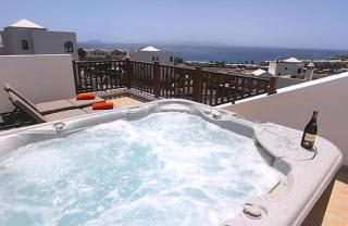 Villa Oceano Once - Beautiful 5 Bedroom Private Pool And Hot Tub - Playa Blanca - 7