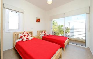 Villa Dafnis Helios - Lovely 3 Bedroom Protaras Villa With Pool - Close To Fig Tree Bay Beach - Protaras - 2