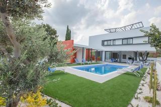 Villa Apomono - New Luxury 3 Bedroom Protaras Villa With Pool - Close To The Beach - Protaras - 4