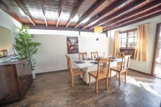 Sensational Playa Blanca Villa 3 Bedrooms Villa Myoga Spacious Sun Terrace Outdoor Pool And Bbq Montana Roja - Playa Blanca - 5