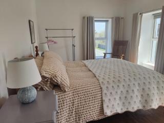 Rustic Pub Stay - Near Killarney - Rathmore - 7