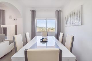 Wonderful Portuguese Villa Casa Lombos Nova 3 Bedrooms Private Pool, Ac Pool Table Carvoeiro - Carvoeiro - 9
