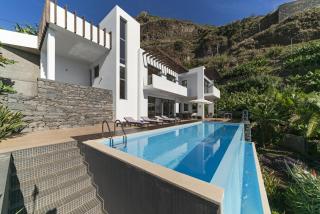 Extravagant Calheta Villa The Designhouse 4 Bedrooms Stunning Sea Views Contemporary Build - Arco da Calheta - 5