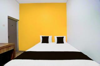Dancenter Siwalankerto Near City of Tomorrow Mall - Surabaya - 2