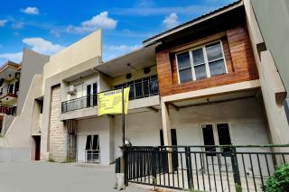 Dancenter Siwalankerto Near City of Tomorrow Mall - Surabaya - 9