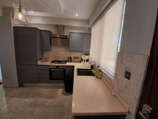 Luxury 2-Bedroom Duplex at Airport Residential Area - Accra - 4