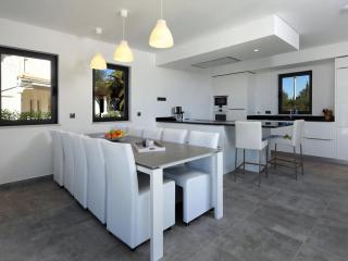 Luxurious Algarve Villa Villa Carvoeiro Lux 5 Bedrooms Private Heatable Pool 300M From The Beach Carvoeiro - Carvoeiro - 3