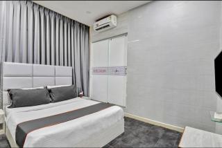 Hotel Unicorn, Surat - Surate - 2