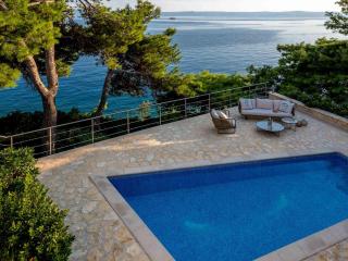 Villa Sumartin Selca, Stunning, Luxurious Frontline 7 Bedrooms Villa Amazing Sea-Views - Selca - 6