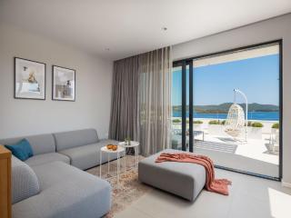 Exquisite Murter Villa Villa Luxor 4 Bedrooms Heated Pool Spa Gym Jezera - Jezera - 6