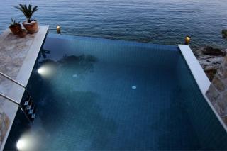 Spectacular Beachfront Brac Villa 6 Bedrooms Villa Selca Violet Magnificent Views Of The Adriatic Sea Heated Pool Selca - Selca - 6