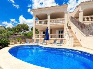 Immaculate Mallorca Villa Las Olas 3 Bedrooms Ideal For Families Couples Alcudia - Alcúdia - 8