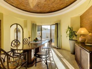 Casa Vilamoura Is A Lovely 5 Bedroom Villa With Ac And Private Pool Within Easy Distance Of All Of V - Vilamoura - 5