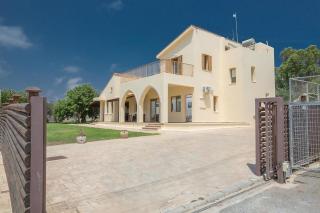 Villa Konnos View, Stunning 6Bdr Villa With Private Pool, Close To Konnos Beach - Protaras - 5