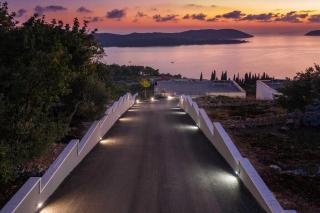 Heavenly Dubrovnik Villa 5 Bedrooms Villa Orasac Waterfront 1 Magnificent Sea Views Private Infinity Pool Orasac - Orasac - 3