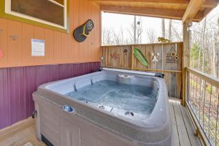 Bring a Pet Peaceful Frenchburg Cabin on 1 Acre - Frenchburg - 0