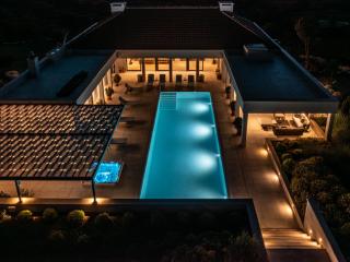 Spectacular Brac Villa Villa Adriatic 5 Bedrooms Stunning Sea Views Infinity Pool Private Gym Skrip - Supetar - 9