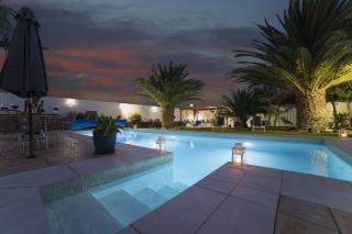 Villa Marisol Playa Blanca Stylish Comfort Private Heated Pool Tranquil Gardens Prime Location Your Perfect Lanzarote Retreat - Yaiza - 6