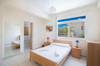 Villa Dafnis Chrysos - Modern 3 Bedroom Protaras Villa With Pool - Close To Fig Tree Bay Beach - Protaras - 9