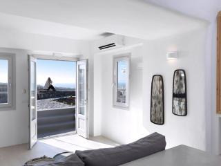 Luxury Santorini Villa Villa Elysian Tria Private Plunge Pool Sea Village View 1 Bedroom Oia - Foinikiá - 2
