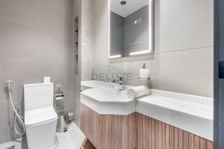 Lake and City Views 1BR, Short Distance to Metro, MBL Royal, Jumeirah Lake Towers by Deluxe Holiday Homes - 5