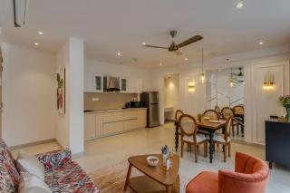 Hidden Gem Luxe Suite w Pool View - 1km to Candolim Beach - 2