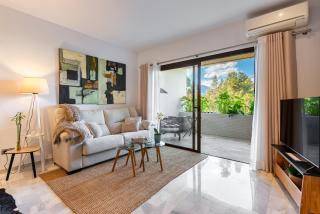 Luxurious Apartment in 5-Star Hotel del Golf - 1