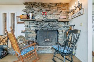 Serene Architect-Designed Vermont Chalet home - Pittsfield - 2