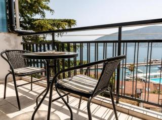 Elegant Apartment with Stunning Boka Bay Panorama - Herceg Novi - 2