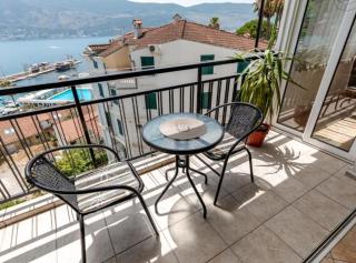Elegant Apartment with Stunning Boka Bay Panorama - Herceg Novi - 1