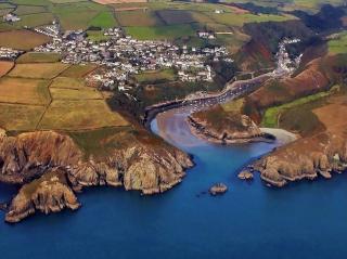 Bwthyn Strathmore - Charming 18th-Century Cottage in Solva's Heart - 6