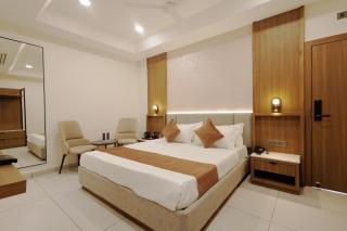 Hotel Skyvista - Indore - 1