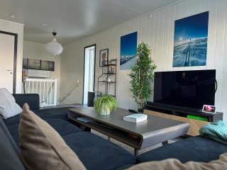 Modern Fjord View Apartment - Tromsø - 7