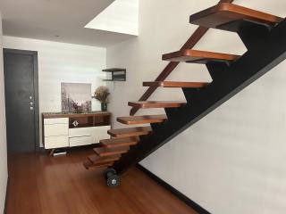 Amplio Loft Duplex sector hotelero y financiero de Quito - Quito - 5