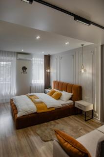 Львова площа Святого Теодора - Lviv - 8