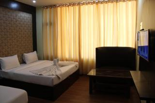 Black Diamond Hotel & Spa - Zirakpur - 4
