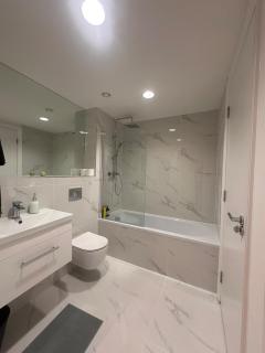 Prime Stay near Train Station in City Centre - Leeds - 7