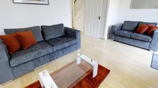 StayZo Cole Green Lane Accommodation- FREE Parking - Welwyn Garden City - 4