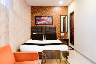 Hotel O Aksa Inn - Mumbai - 1