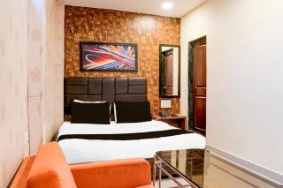Hotel O Aksa Inn - Mumbai - 1
