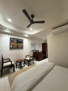 ISKCON Prayagraj Guest House - Prayagraj - 4