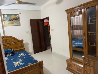 Stylish 3BR Furnished Apartment with Bathtub, AC & Balcony in Jigatola Near Dhanmondi - Dhaka - 6
