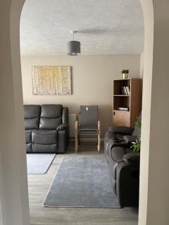 Spacious 2-Bedroom Apartment & Garden in Bingley - Bingley - 9