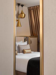 Niepce Paris, Curio Collection By Hilton - Parijs - 3