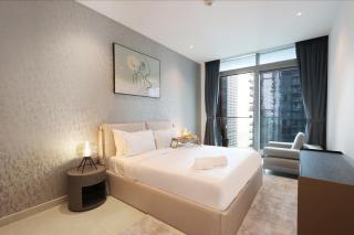 Luxury 2BR Waterfront Oasis in MarinaGate - Livbnb - Dubai - 8