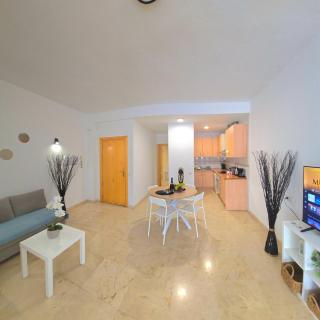 Lima Sol Apartment one bedroom in the center of Torremolinos BY NAMASTE ÉLITE - Torremolinos - 0