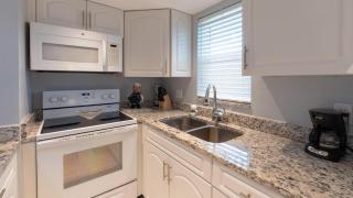 Island Manor G-5 - Marco Island - 2
