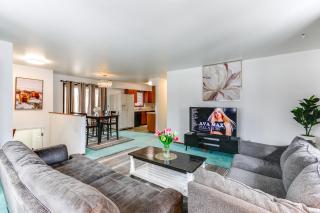 Near Dtwn and Pioneer Park Fairbanks Home with Deck! - Fairbanks - 9