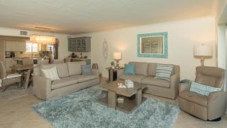 Florentine Garden 305 - Marco Island - 9
