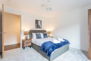 Bright and Spacious 2 Bedroom Apartment in York - 7